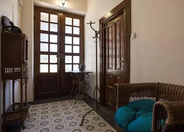 With A Parking Space - 14565 Pula