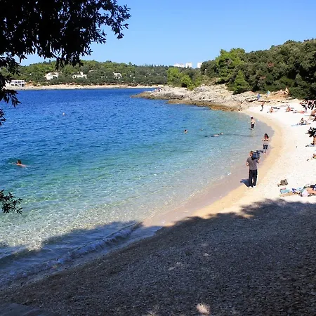 Apartament With A Parking Space - 14565 Pula