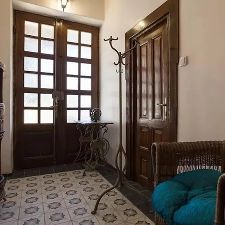 With A Parking Space - 14565 Pula