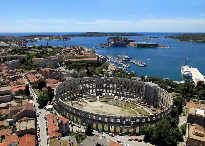 With A Parking Space - 14565